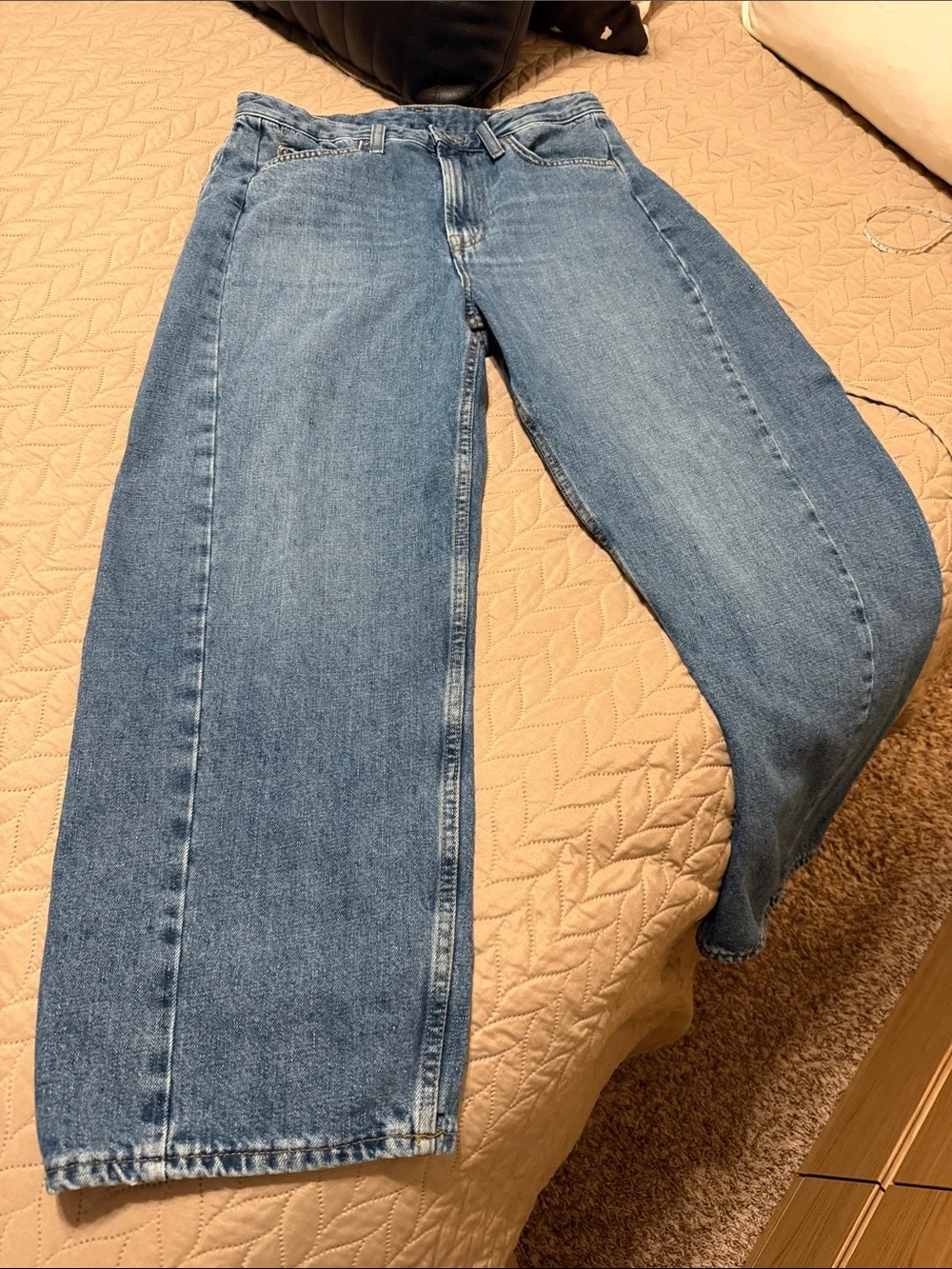 ZARA ANKLE RELAXED DENIM JEANS